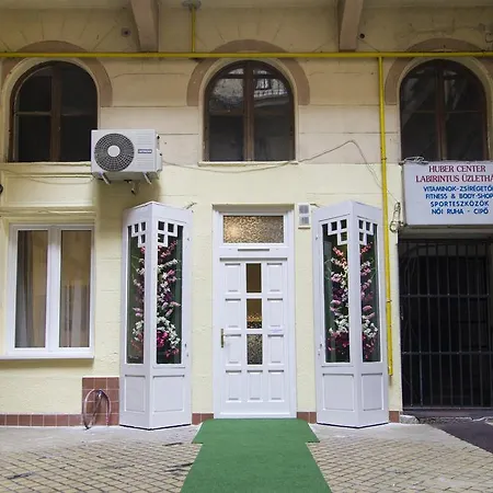 Apartment Authentic Grand Boulevard